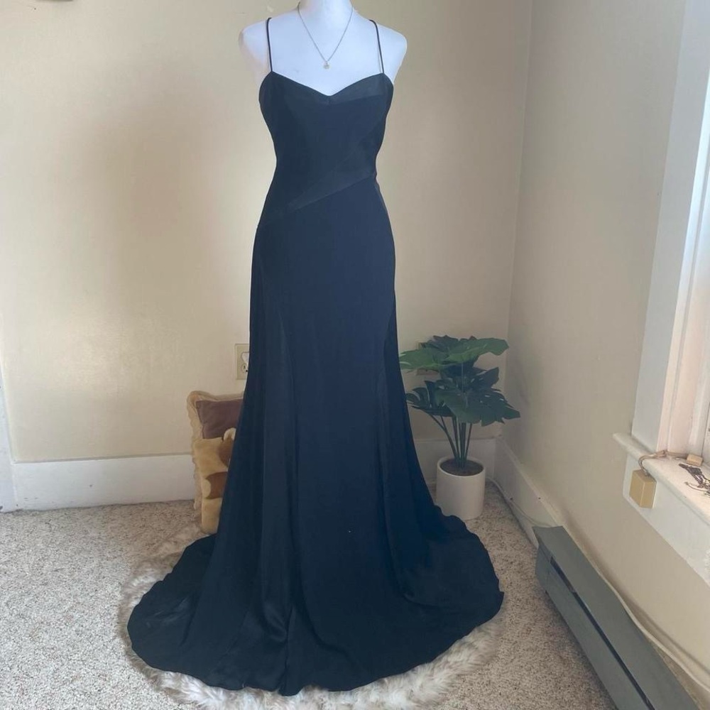 Nicole Miller sleek black formal gown - Picture 6 of 8